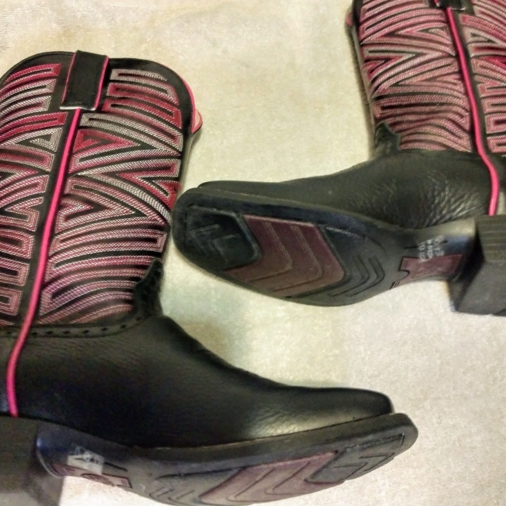 Ariat Outsider Women's Cowboy Boots 7.5B Like New